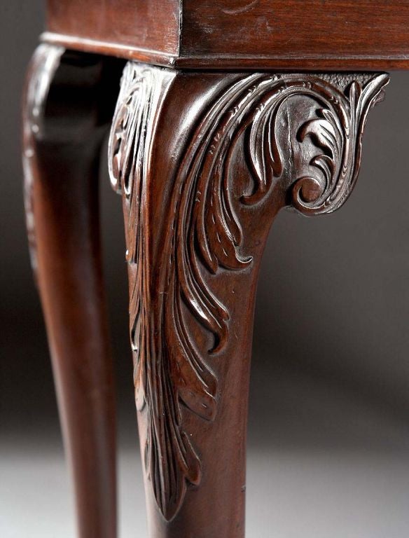 An 18th Century English Chippendale Mahogany Console Table For Sale 1