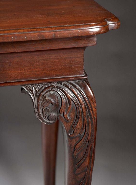 An 18th Century English Chippendale Mahogany Console Table For Sale 3