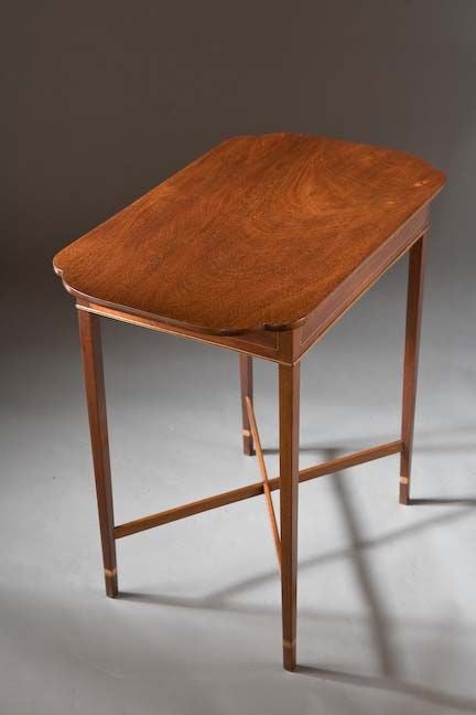 An Fine English Mahogany Inlaid Occasional Table
