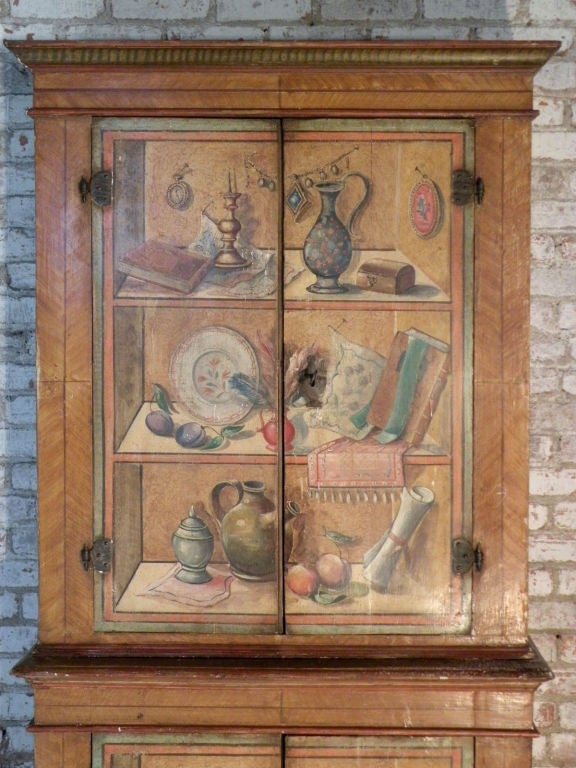 Neoclassico Armadio neoclassico italiano del XIX secolo dipinto a trompe l'oeil in vendita