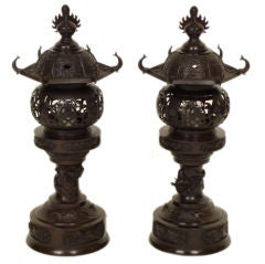 Antique Pair of bronze Chinese lantern lamps