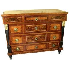 Antique Magnificent inlaid chest of drawers