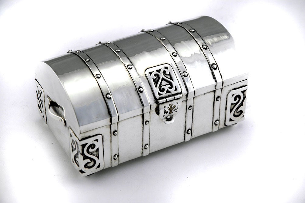PLEASE VISIT LAUREN STANLEY<br />
<br />
Circa 1930 sterling silver 'trunk' by Fred Davis, of Taxco, Mexico, the box in the form of a trunk with applied bands of silver which are riveted to the body, and other applied elements at each corner, with