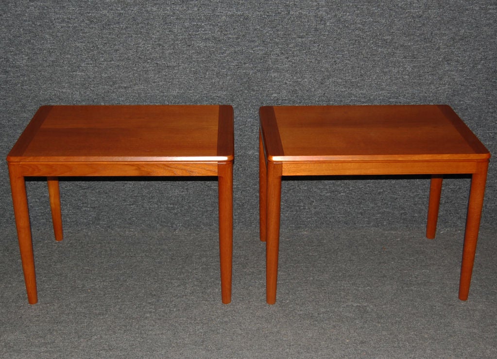 Mid-Century Modern Pair of Swedish Modern Teak End Tables For Sale