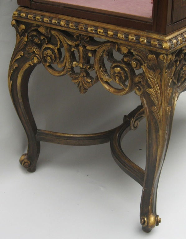 French Curio Cabinet In Good Condition In New York, NY