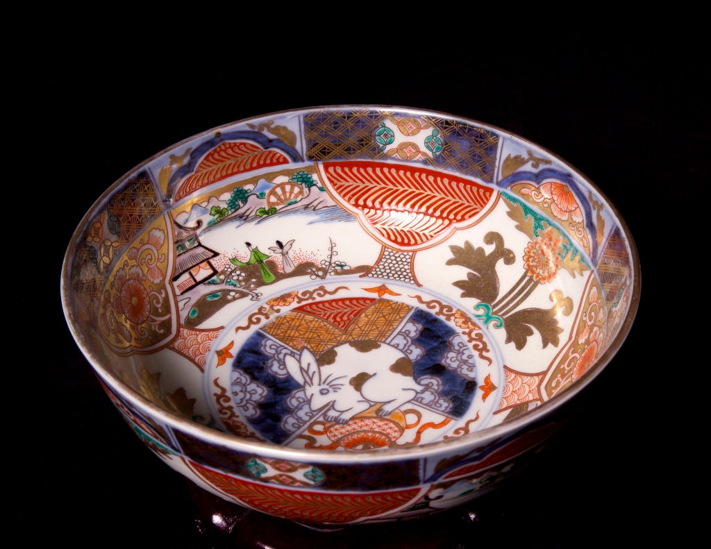 A fine pair of Meiji period (1868-1912), Japanese Imari bowls made for the domestic market. The bowls are intricately painted in underglaze blue, iron red, green, and gilt and were made as ordered articles or presentation pieces for a special