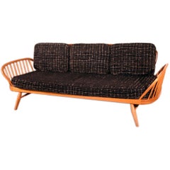 Lucian Ercolani for Ercol Furniture ca 1950s birch daybed