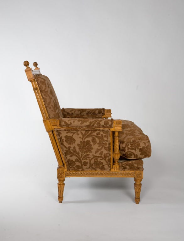 Pair of Louis XVI Style Bergeres In Good Condition For Sale In New York, NY