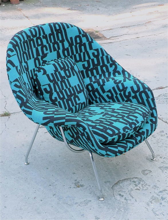 Mid-20th Century Eero Saarinen Womb Chair
