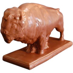« Buffalo », sculpture rare en céramique de la Mosaic Tile Company