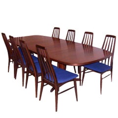 Table de salle à manger danoise en bois de rose avec huit chaises