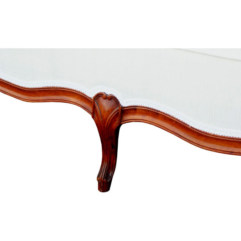 French Country Custom Made Sofa In Excellent Condition In Pasadena, TX