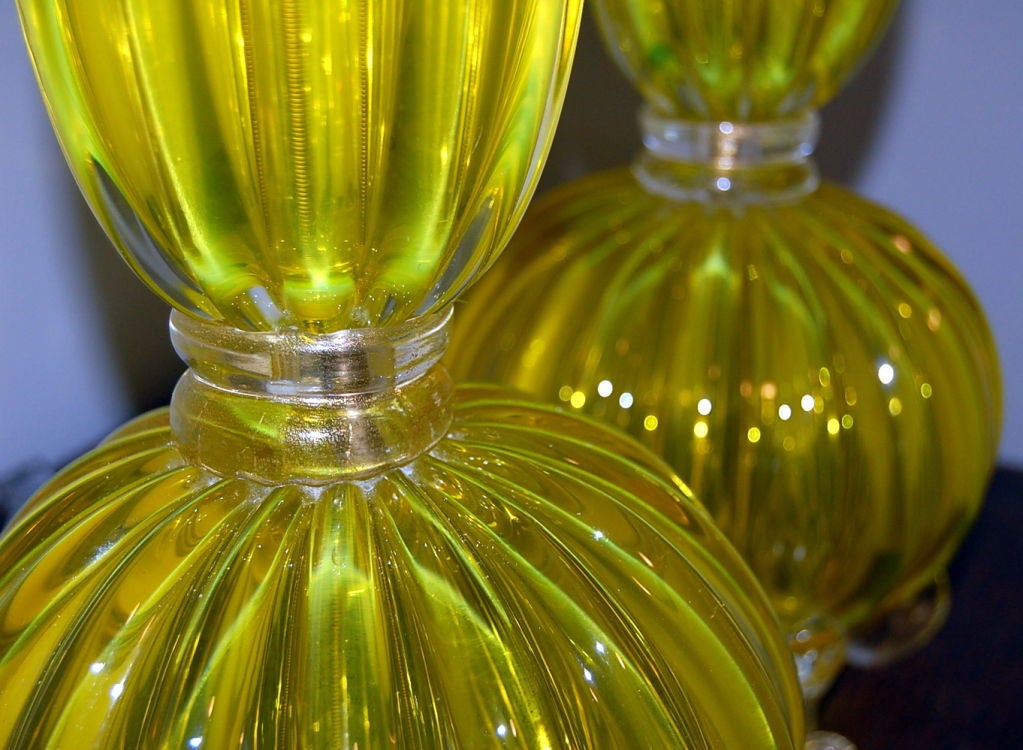 Archimedes Seguso - Yellow Opaline Footed Murano Lamps 4