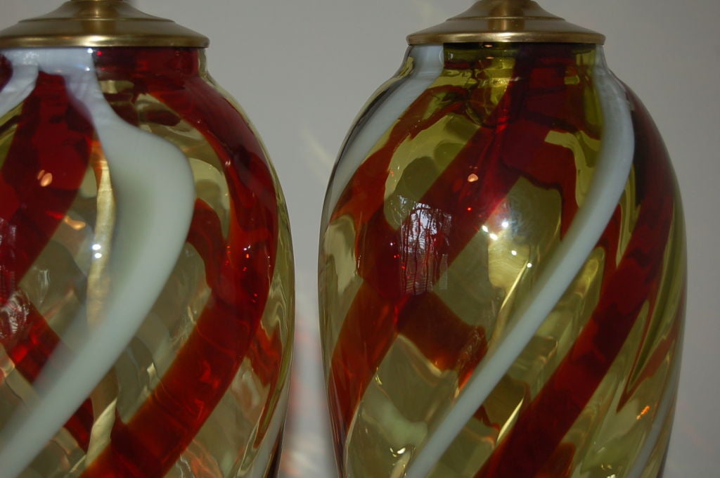 Pair of Butterscotch Vintage Murano Lamps with Stripes In Excellent Condition For Sale In Little Rock, AR