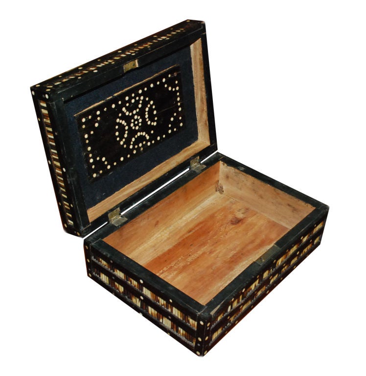 Anglo Indian Porcupine Quill Box, Late 19th c