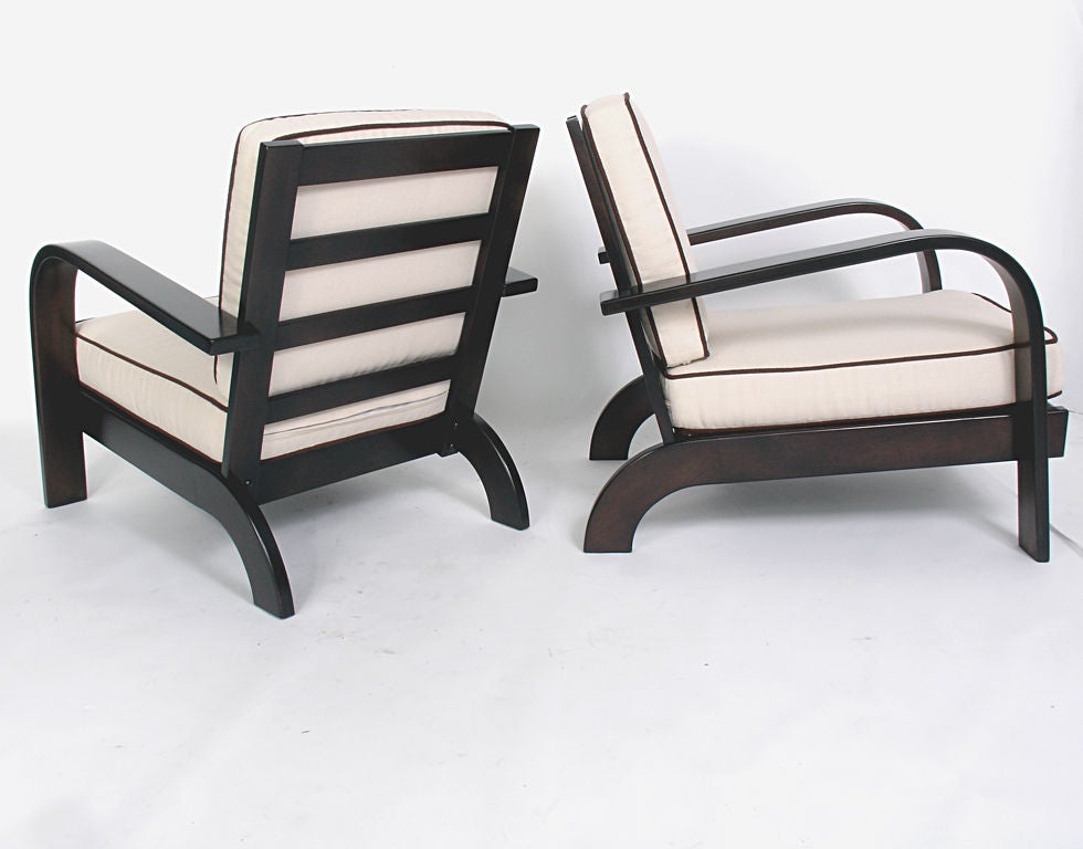 Mid-20th Century Pair of Streamlined Lounge Chairs by Russel Wright - circa 1940s