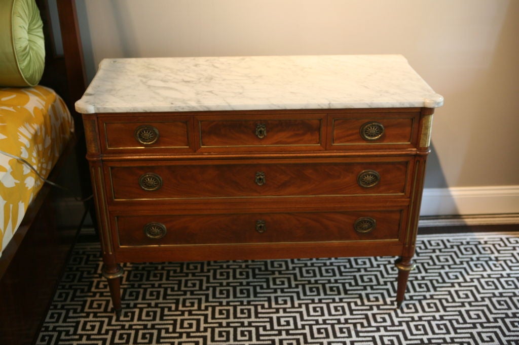 Commode Style Louis XVI