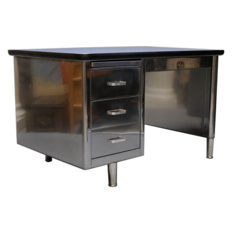 Polished Steel Single Bank Tanker Desk