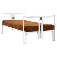 "Vanessa" bed by Tobia Scarpa