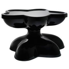 Molar Group Swivel coffee table by Wendell Castle