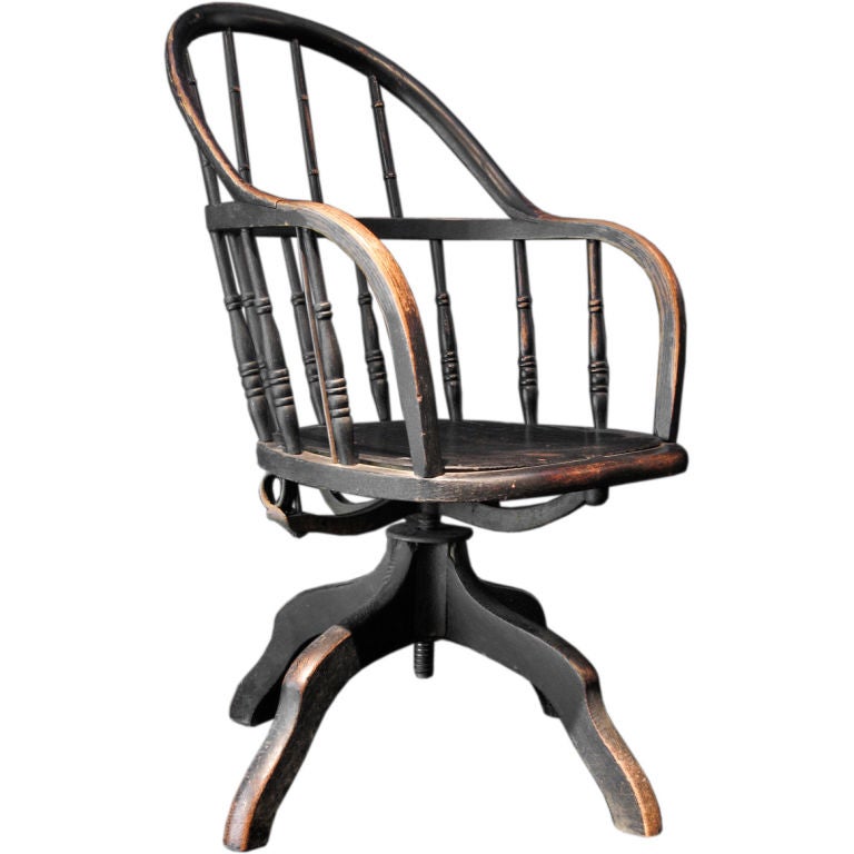 Windsor Desk Chair With Swivel Base