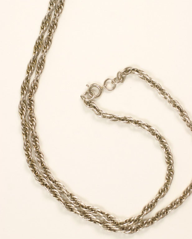 Grand collier pendentif clé « argent », bijou de fantaisie en vente 1