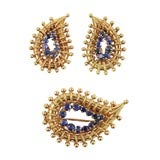 Fashionable Tiffany Gold and Sapphire Brooch and Earring Suite
