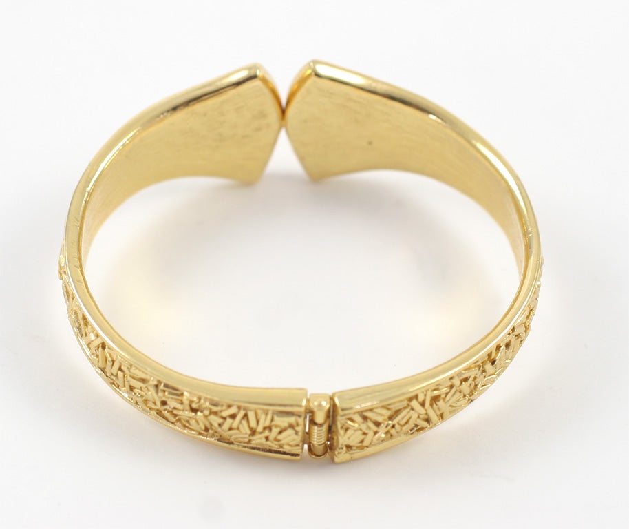 Bracelet Trifari « or », bijou de costume Bon état - En vente à Stamford, CT