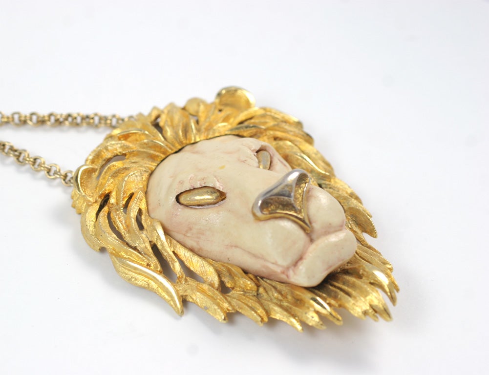razza lion necklace