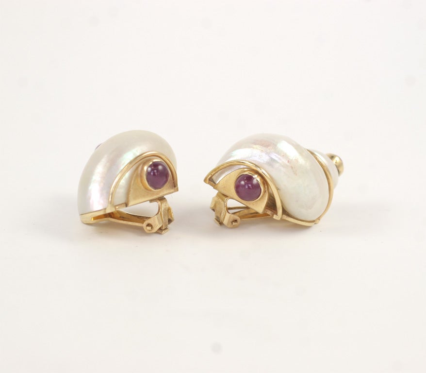 Women's SEAMAN SCHEPPS Shell Earrings
