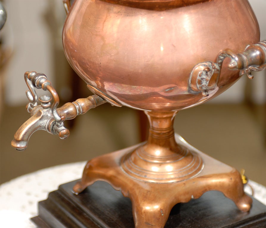 Handsome Copper Samovar Adapted as Lamp 2