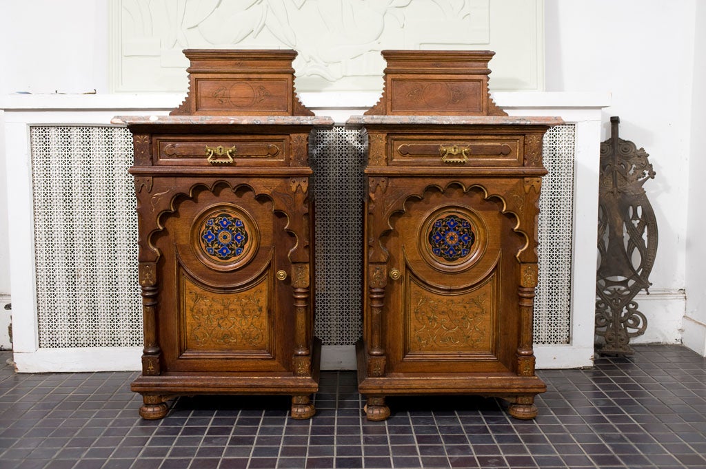 AESTHETIC MOUVEMENT MOORISH REVIVAL BEDROOM SUITE 2