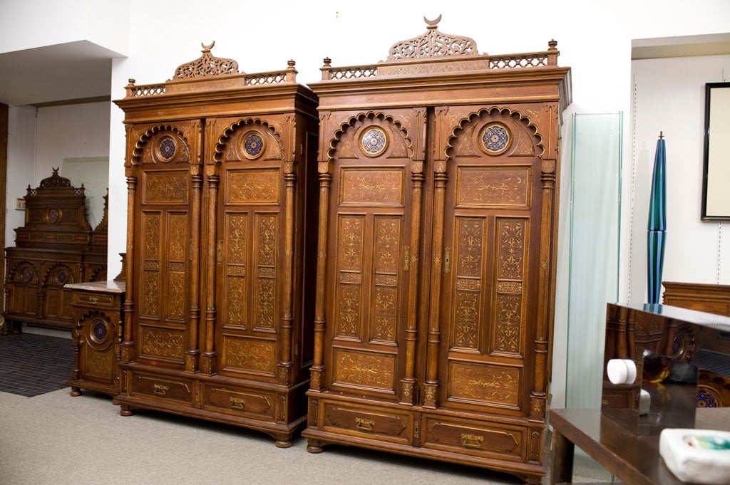 AESTHETIC MOUVEMENT MOORISH REVIVAL BEDROOM SUITE 4