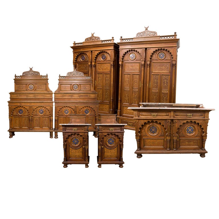 AESTHETIC MOUVEMENT MOORISH REVIVAL BEDROOM SUITE