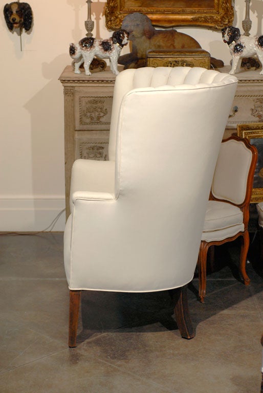 English Barrel Back/Wing Chair In Excellent Condition In Atlanta, GA