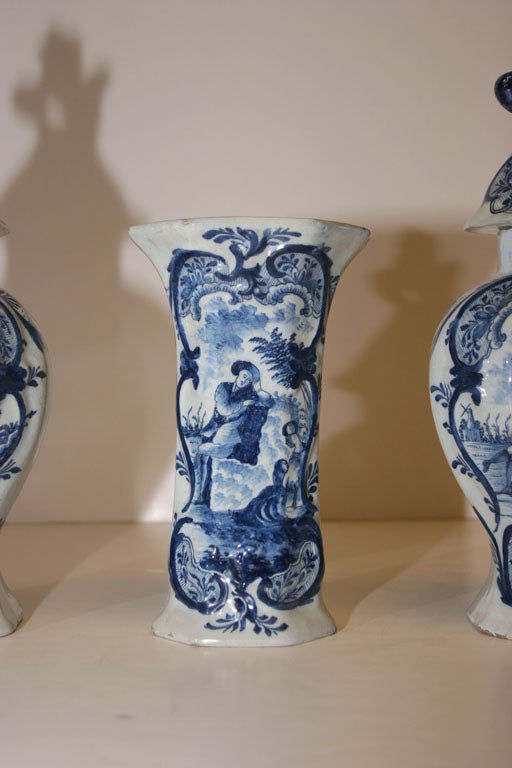 18th Century and Earlier A DELFTWARE GARNITURE BY THE AXE FACTORY. DUTCH, C. 1790 For Sale