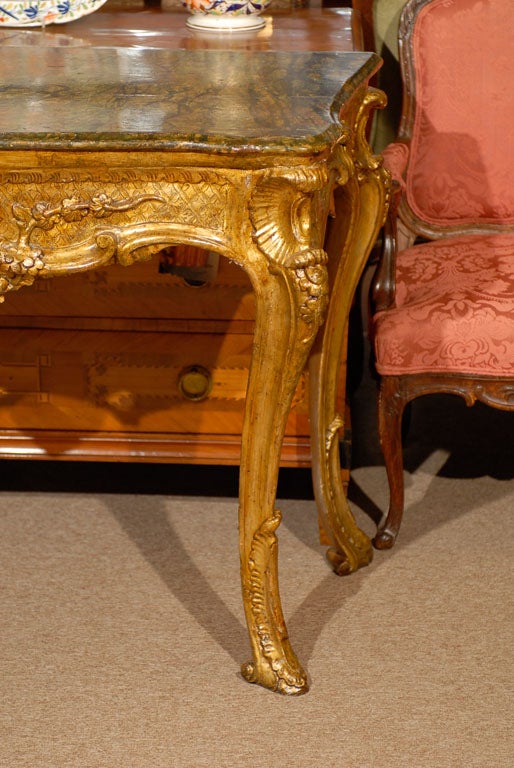 A mid 18th century Rococo Giltwood Console, Naples Italy In Good Condition For Sale In Atlanta, GA