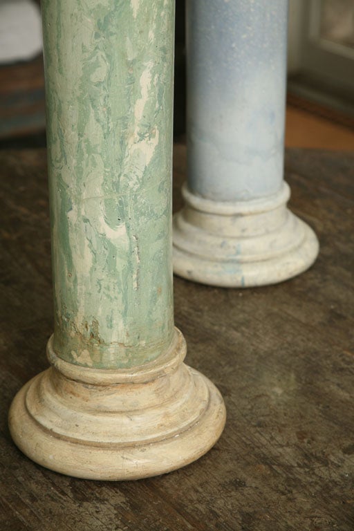 Set of Four Painted Italian Scagliola Columns In Good Condition In Washington, DC