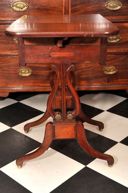 19th Century Mahogany Work Table with Drop Leaves In Excellent Condition For Sale In New York, NY