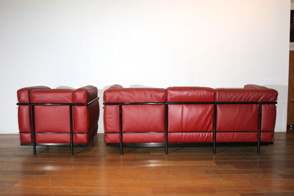 Cassina, Le Corbusier LC2 Sofa & Chair in Red Leather, c.70's 3