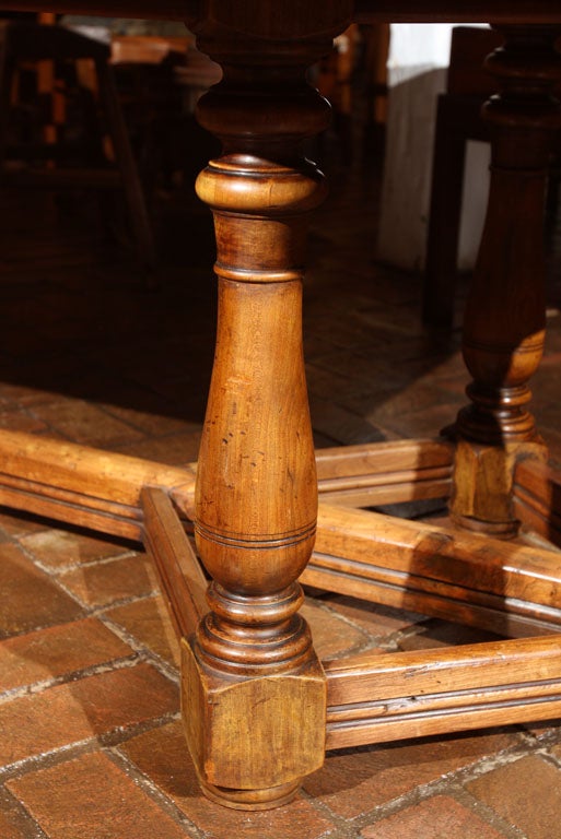 French Cherry Manor House Table In Excellent Condition For Sale In Woodbury, CT