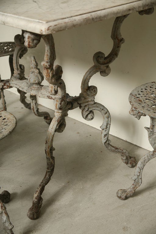 Suite of Grey Painted Cast Iron Table and Four Tabourets For Sale 3