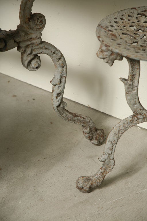 Suite of Grey Painted Cast Iron Table and Four Tabourets For Sale 4