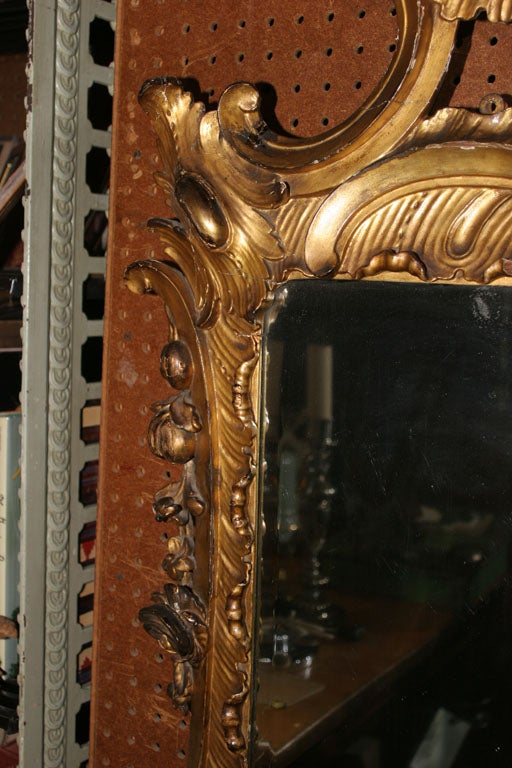 18th Century and Earlier 18th Century Carved Chinoiserie-Style Wall Mirror For Sale