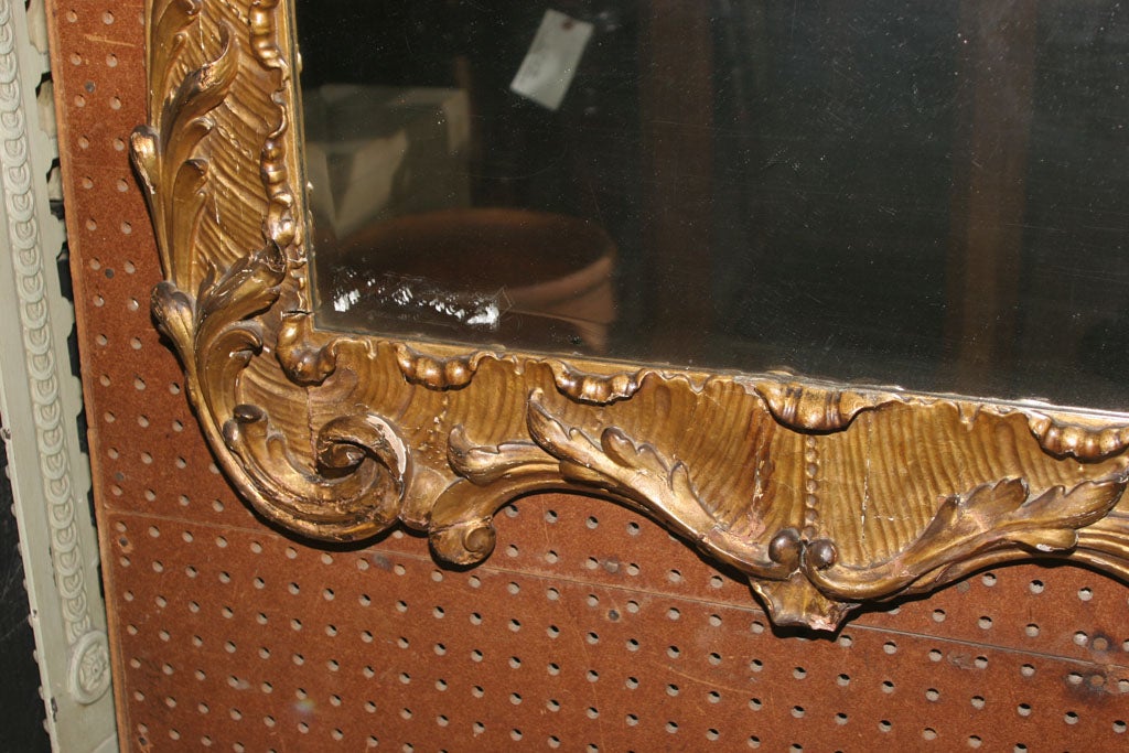 18th Century Carved Chinoiserie-Style Wall Mirror For Sale 1