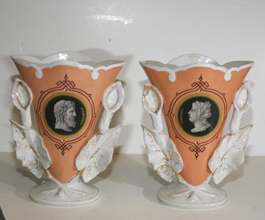 A PAIR OF PARIS PORCELAIN NEOCLASSIC VASES. FRENCH, CIRCA 1850