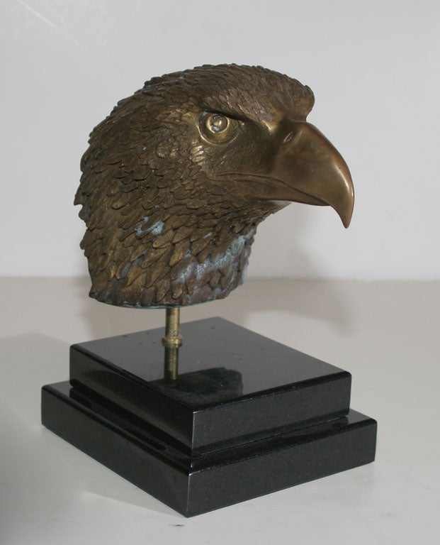 A BRONZE HEAD OF AN EAGLE . PROBABLY AMERICAN, MID 20th CENTURY