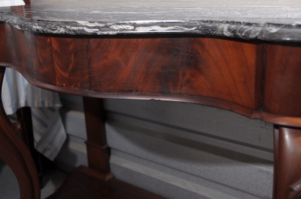 Serpentine Console of Mahogany with Marble Top from Italy In Good Condition For Sale In Austin, TX