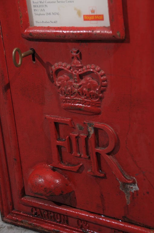 British Royal Mail Post Box of Cast Iron (with Key) 3