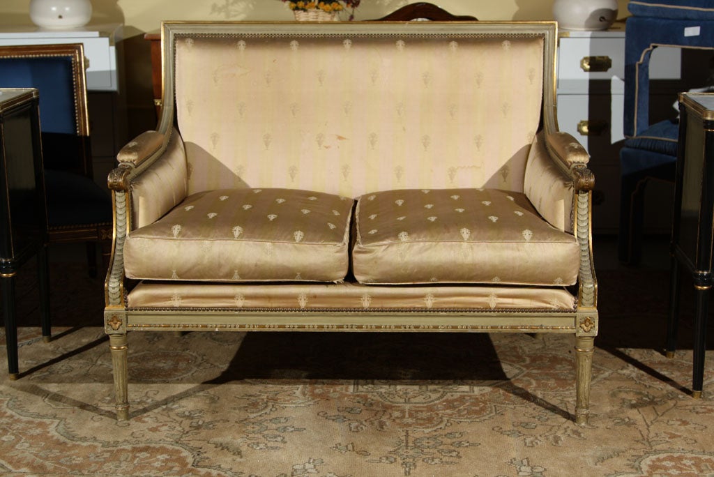 Louis XVI Painted and Parcel Gilded Marquise Settee with Silk Upholstery by Maison Jansen